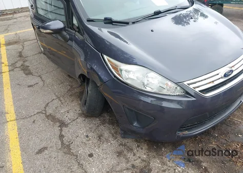 2013 Ford Fiesta Se z USA, uszkodzony, nr VIN 3FADP4BJ7DM158693